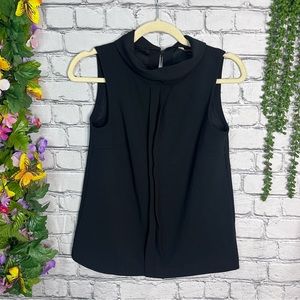 „💙2/$40💙Banana Republic Sleeveless High Neckline Blouse Size XS
